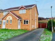 2 Bedrooms Semi detached house for rent in Whitland Way,...