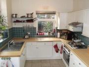 2 Bedrooms Semi detached house for rent in Winifred...