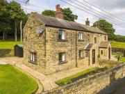 2 Bedrooms Semi detached house for rent in Wood End,...