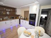 2 Bedrooms Semi detached house for sale in Athenian...