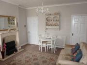 2 Bedrooms Semi detached house for sale in Bank Street,...