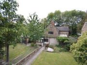 2 Bedrooms Semi detached house for sale in Barnsley...