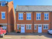 2 Bedrooms Semi detached house for sale in Beningfield...