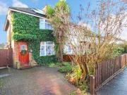 2 Bedrooms Semi detached house for sale in Bethune Road,...