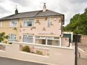2 Bedrooms Semi detached house for sale in Deanswood...