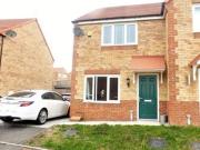 2 Bedrooms Semi detached house for sale in Far Moor...