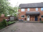 2 Bedrooms Semi detached house for sale in Fieldside,...