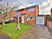 2 Bedrooms Semi detached house for sale in Longley...