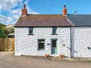 2 Bedrooms Semi detached house for sale in Sennybridge,...