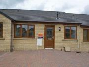 2 Bedrooms Terraced bungalow for rent in Groveside Park,...