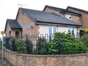 2 Bedrooms Terraced bungalow for sale in Holmefield...