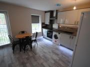 2 Bedrooms Terraced house for rent in 66A Victoria Road,...
