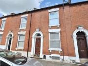 2 Bedrooms Terraced house for rent in Alexandra Road,...