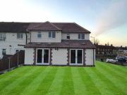 2 Bedrooms Terraced house for rent in Allenby Crescent,...
