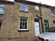 2 Bedrooms Terraced house for rent in Amelia Street,...