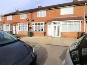 2 Bedrooms Terraced house for rent in Applecroft Road,...