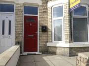 2 Bedrooms Terraced house for rent in Beaconsfield...