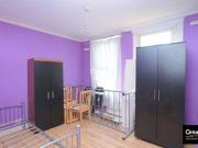 2 Bedrooms Terraced house for rent in Blackhorse Road,...