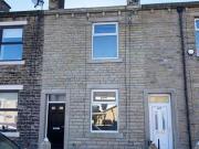 2 Bedrooms Terraced house for rent in Bolton Raod,...