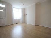 2 Bedrooms Terraced house for rent in Bounces Road,...