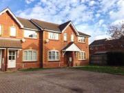 2 Bedrooms Terraced house for rent in Bronte Close,...