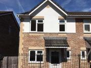 2 Bedrooms Terraced house for rent in Bryn Morgrug,...