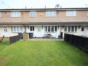 2 Bedrooms Terraced house for rent in Cheslyn Close,...