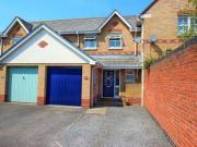 2 Bedrooms Terraced house for rent in Chinook,...