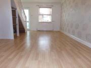 2 Bedrooms Terraced house for rent in Church Road,...