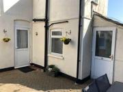 2 Bedrooms Terraced house for rent in Church Street,...