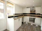 2 Bedrooms Terraced house for rent in Church Street,...