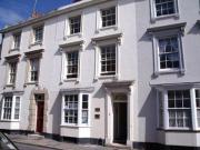 2 Bedrooms Terraced house for rent in Church Street, St....