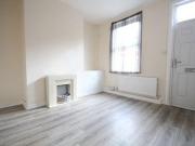 2 Bedrooms Terraced house for rent in Clifton Street,...