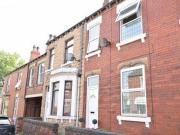 2 Bedrooms Terraced house for rent in Cooperative...