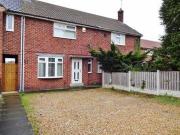 2 Bedrooms Terraced house for rent in Derwent Drive,...