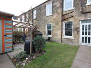 2 Bedrooms Terraced house for rent in Elmwood Terrace,...