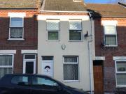 2 Bedrooms Terraced house for rent in Hampton Road,...