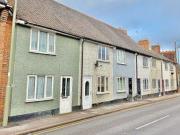 2 Bedrooms Terraced house for rent in High Street, Old...