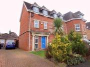 2 Bedrooms Terraced house for rent in Holland House...
