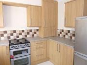 2 Bedrooms Terraced house for rent in Kempster Close,...