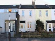 2 Bedrooms Terraced house for rent in Leigh Road, Leigh...