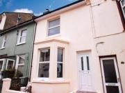2 Bedrooms Terraced house for rent in Manor Road,... 2 Bedrooms Terraced house for rent in Manor Road,...