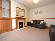 2 Bedrooms Terraced house for rent in Methley View,...