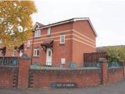 2 Bedrooms Terraced house for rent in National Drive,...