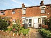 2 Bedrooms Terraced house for rent in New Hythe Lane,...