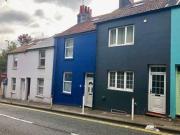 2 Bedrooms Terraced house for rent in Old Shoreham Road,...