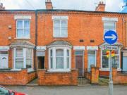 2 Bedrooms Terraced house for rent in Paddock Street,...