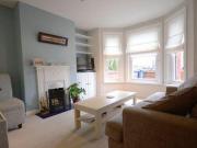 2 Bedrooms Terraced house for rent in Park Road, Farnham GU9