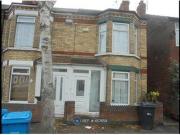 2 Bedrooms Terraced house for rent in Perth Street West,...
