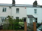 2 Bedrooms Terraced house for rent in Phoenix Park...